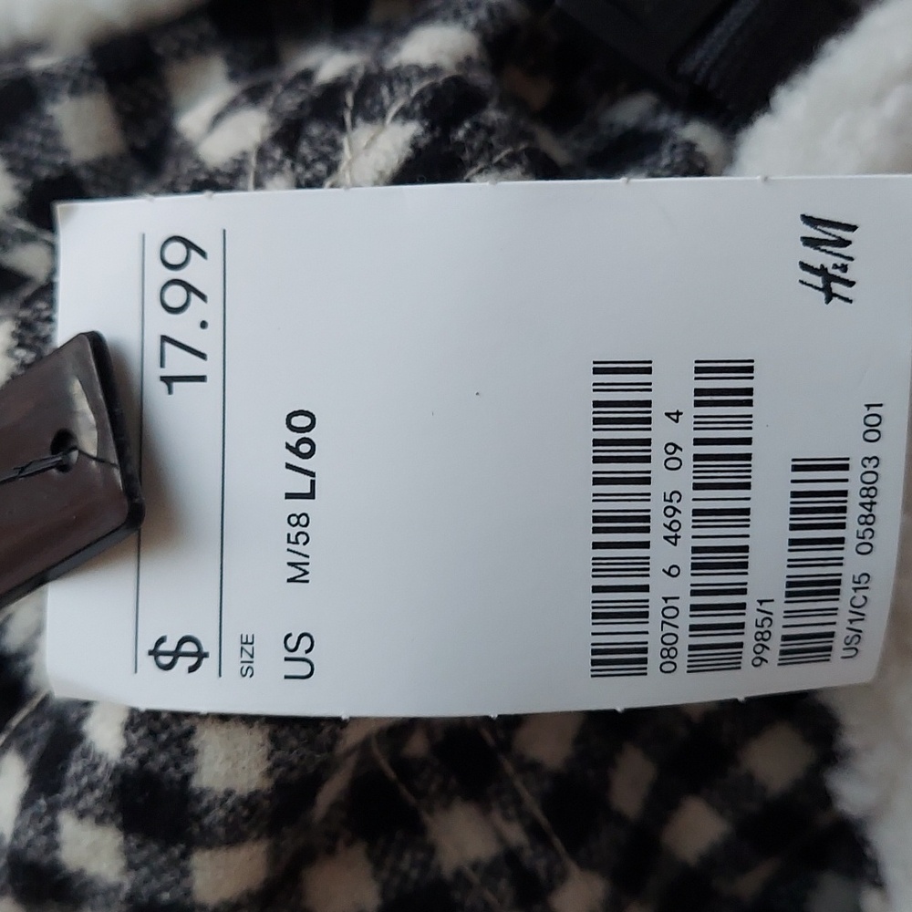 H&M Cap - Picture 2 of 7